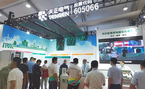展会直击 | pg网赌模拟器无限玩亮相济南光伏展，助力行业绿色低碳发展